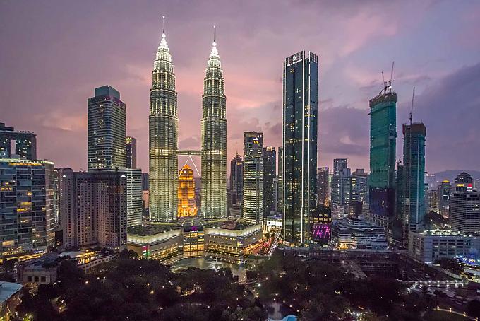 Cool. Hot. Cold Cool. Hot. Cold