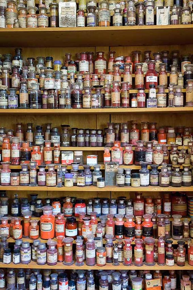 Proben in der Farbstoffsammlung Gelbtöne