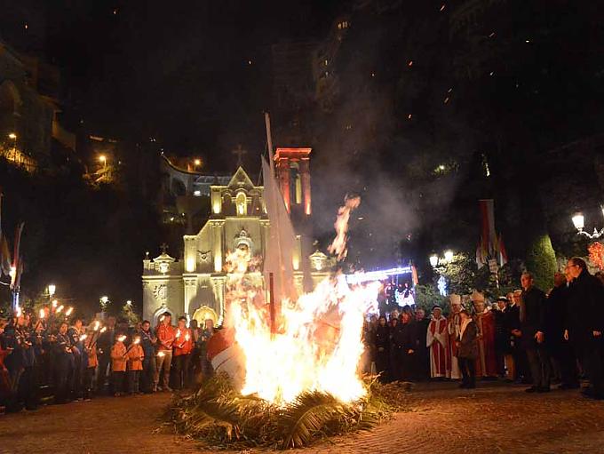 Monacos Fürstenhaus als Brandstifter Monacos Fürstenhaus als Brandstifter