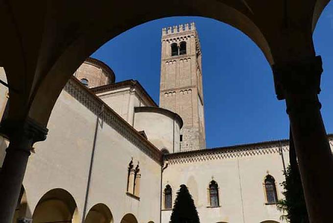 Heilkräfte aus der Tiefe der Erde Heilkräfte aus der Tiefe der Erde