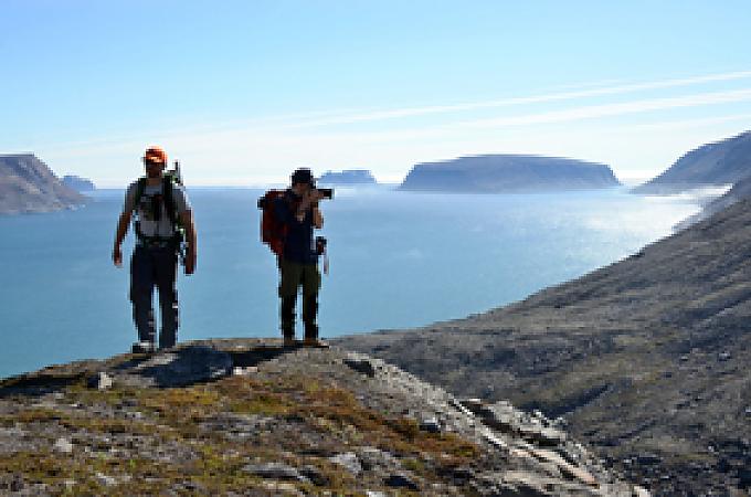 Ein kurzer Landausflug im Sunshine-Fjord. Ganz im Norden: Der Gletscher von Croker Bay.