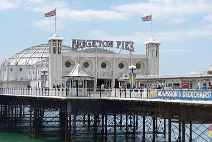 Blickfang und Treffpunkt Brighton Pier 5. Royal Pavilion als architektonische Glanzleistung