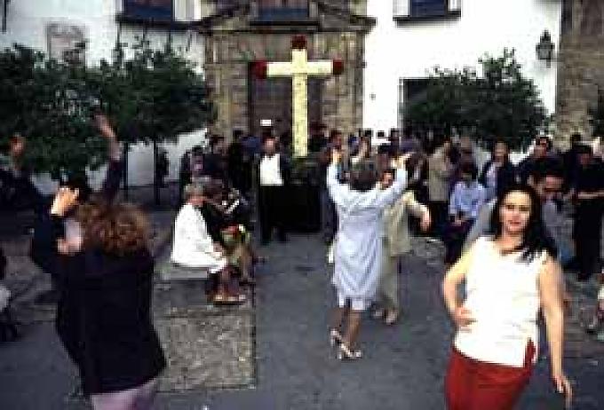 Tanzen unterm Kreuz Tanzen unterm Kreuz