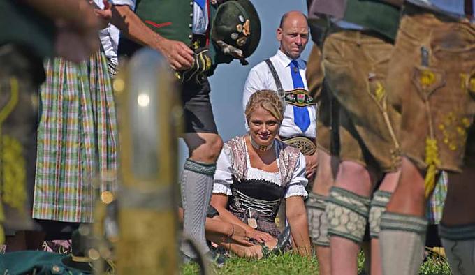 Frau in Tracht Frau in Tracht