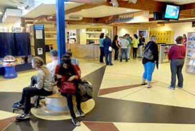 Eingangsbereich Tunnel zum Freigehege