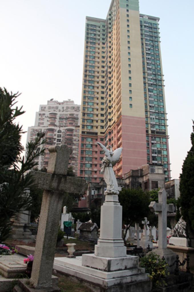 Friedhof Sao Miguel Arcanjo. Farol da Guia.
