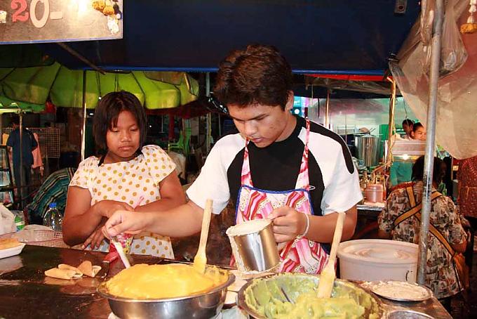 Bambuswürmer, Stinkfrüchte und fliegender Spinat Bambuswürmer, Stinkfrüchte und fliegender Spinat