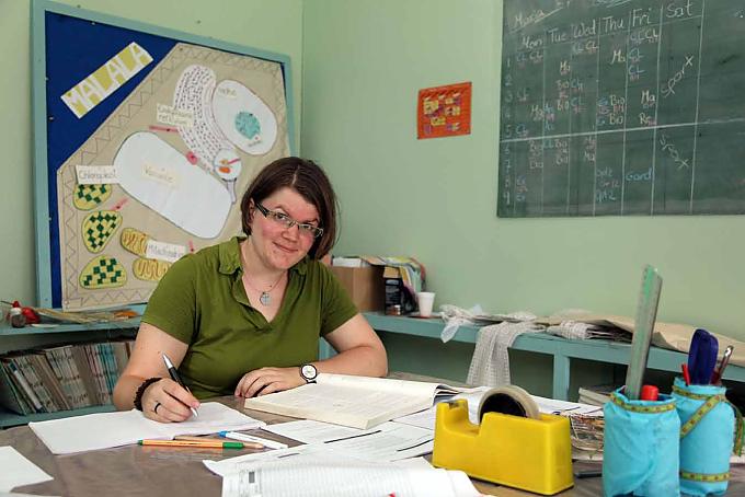 Maria Müller im Büro Maria Müller auf dem Gemüsemarkt