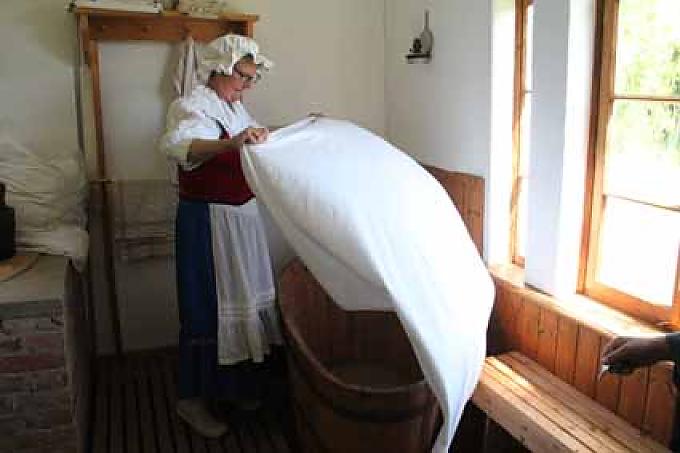 Brigitte Jacobi als Frau Holle. Brigitte Jacobi als Frau Holle.