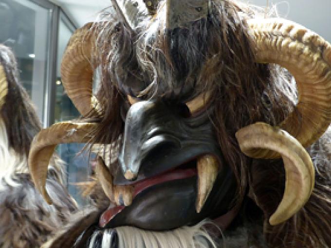 Diabolisch verzerrte Krampus-Maske Diabolisch verzerrte Krampus-Maske