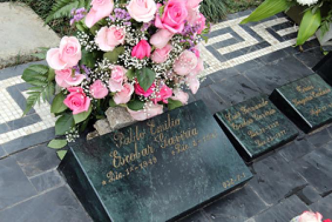 Grab der Familie Escobar. Grab der Familie Escobar.