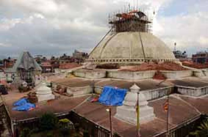 Aufbruch im Schatten der Achttausender Aufbruch im Schatten der Achttausender