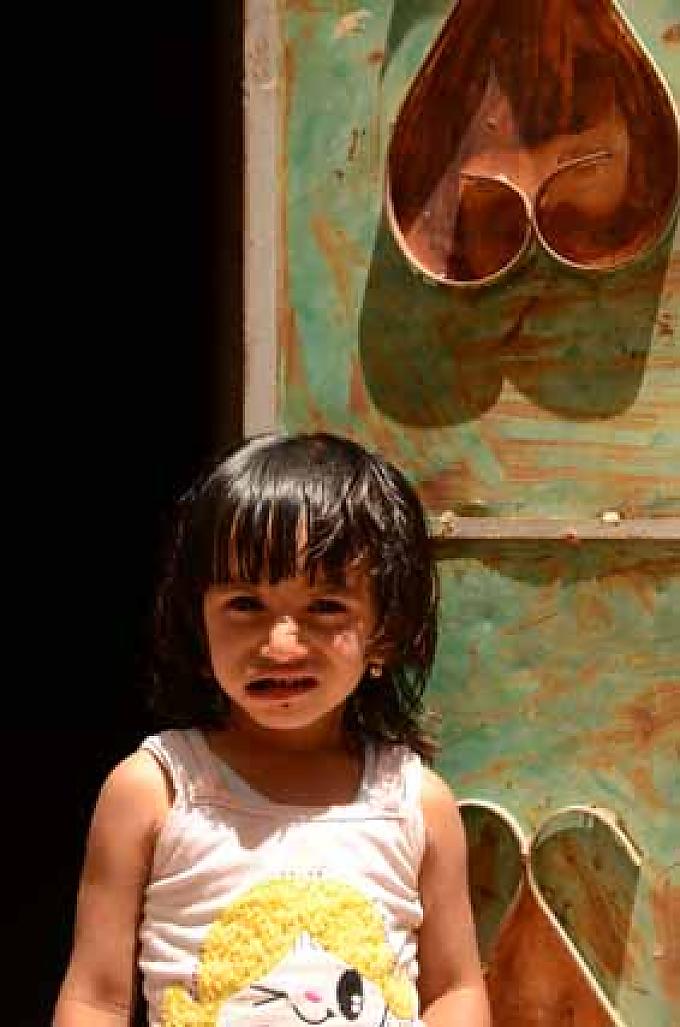 Mädchen im Rosendorf Al Aqar Canyoning in der Schlangenschlucht