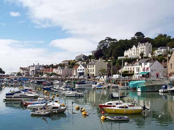 Klein-Britannien mit einem Schuss Frankreich Klein-Britannien mit einem Schuss Frankreich