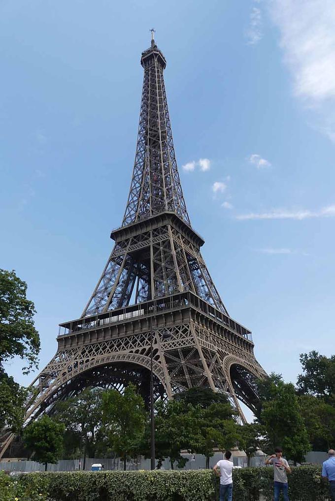 Der Eiffelturm im Morgenlicht Der Eiffelturm im Morgenlicht