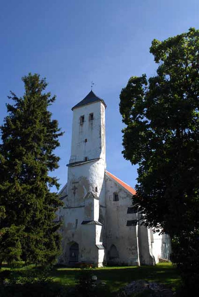 Ev. luth. Heilig-Kreuz-Kirche in Risti. Ev. luth. Heilig-Kreuz-Kirche in Risti.