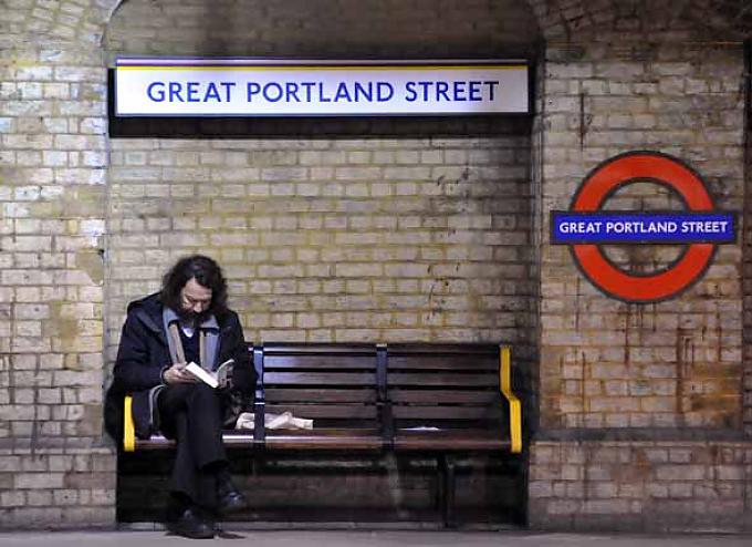 Zur Stoßzeit in die „Röhre“ Zur Stoßzeit in die „Röhre“