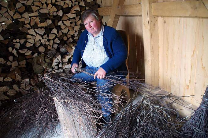 Besen, Besen! Seid's gewesen ... Besen, Besen! Seid's gewesen ...