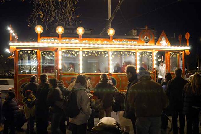 Märli-Tram Tirggel mit Weihnachtsmotiv