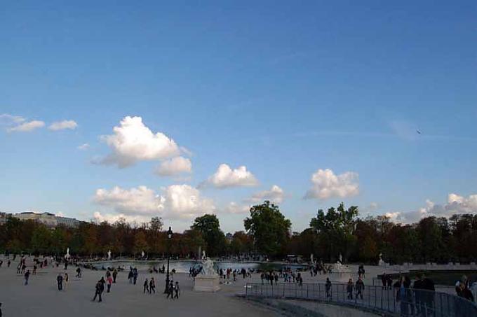 Zu Fuß durch das Herz von Paris Zu Fuß durch das Herz von Paris