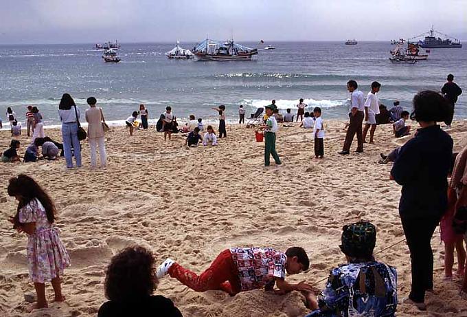 Die Boote formieren sich zur Prozession Die Boote formieren sich zur Prozession