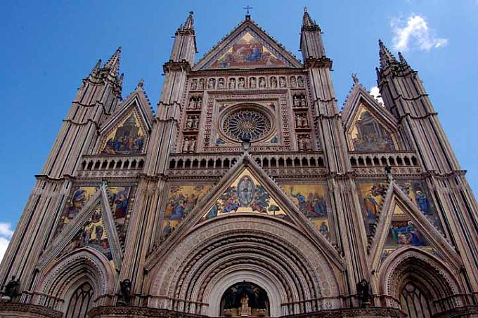 Wohin geht der Kirchenbau? Wohin geht der Kirchenbau?