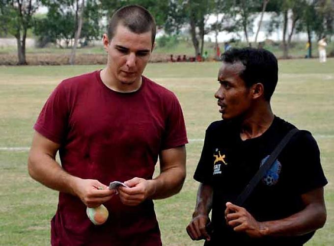 Die Kobra im Mittelkreis Die Kobra im Mittelkreis