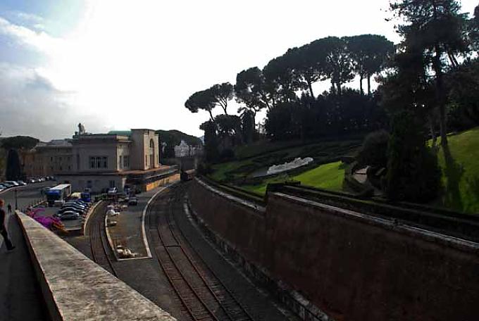 Bahnhof im Vatikan Bahnhof im Vatikan