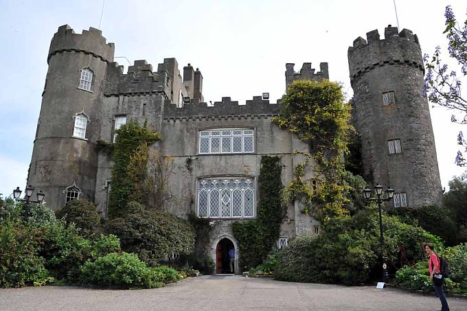 800 Jahre fester Wohnsitz 800 Jahre fester Wohnsitz