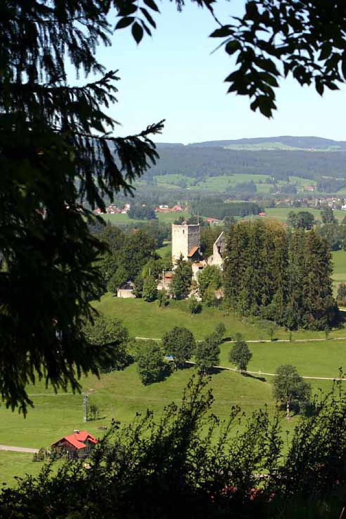 Burgruine Sulzberg. Burgruine Sulzberg.