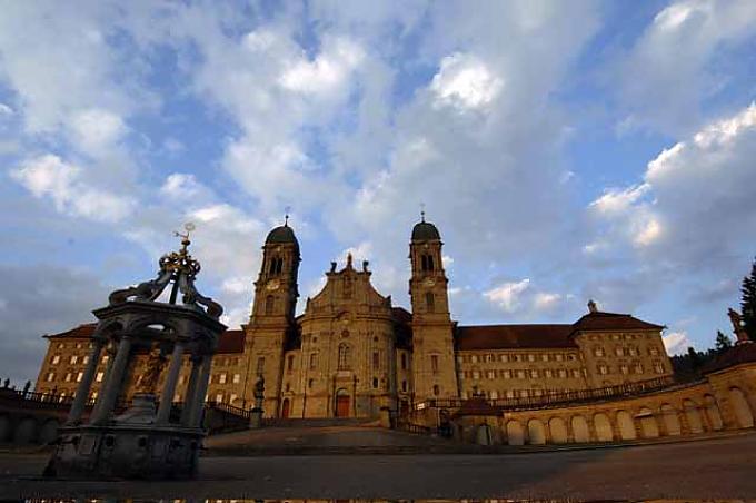 Von Raben und Engeln Von Raben und Engeln