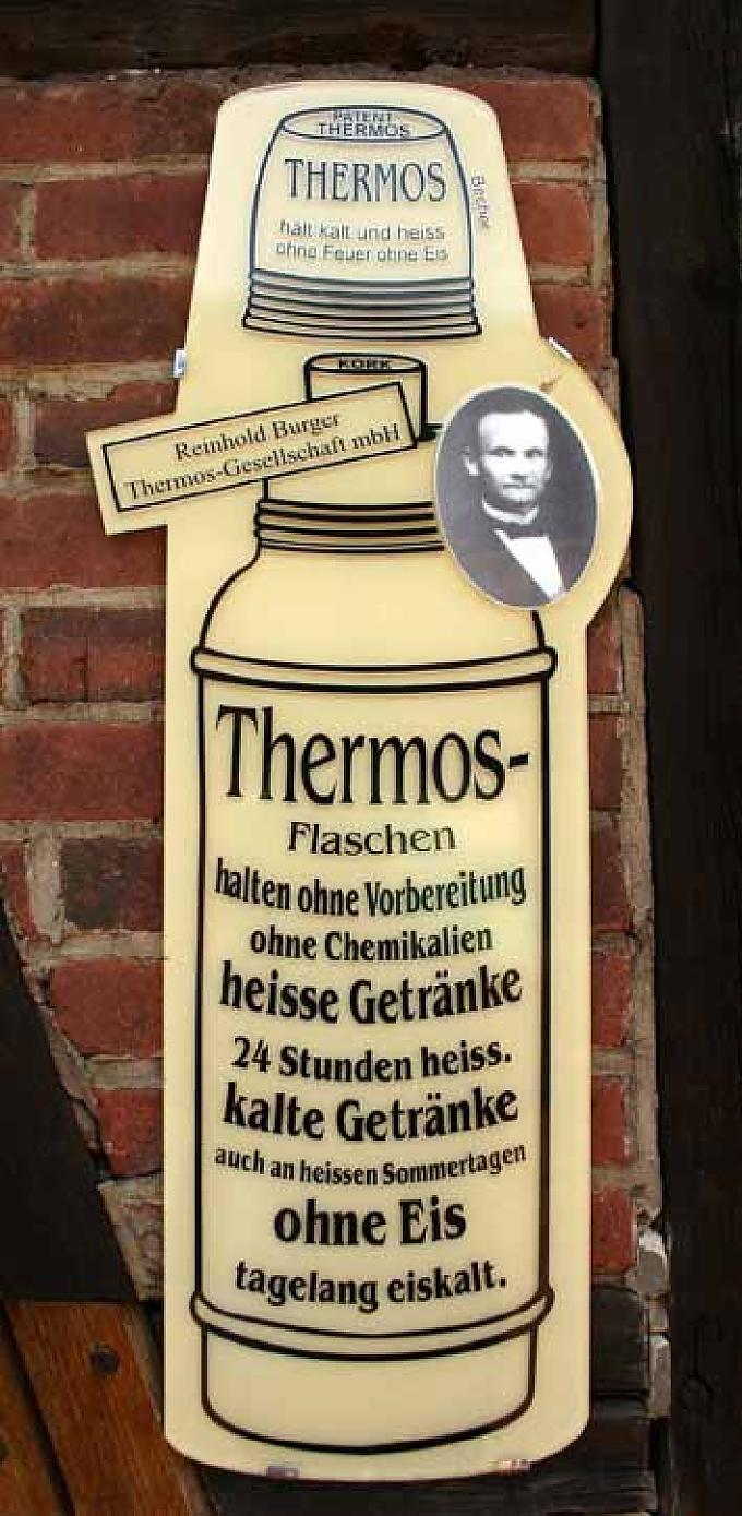 Thermosflaschenwerbung mit dem Bild des Erfinders Reinhold Burger um 1905 Thermosflaschenwerbung mit dem Bild des Erfinders Reinhold Burger um 1905