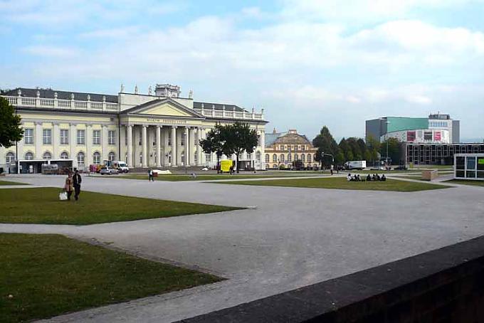 Unter dem Schutz des Herkules Unter dem Schutz des Herkules