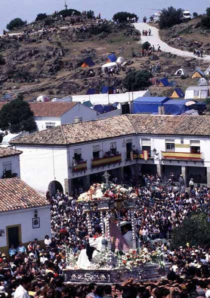 Maria in der Zeltstadt Pilger