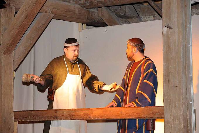 Josef in seiner Werkstatt  Josef in seiner Werkstatt