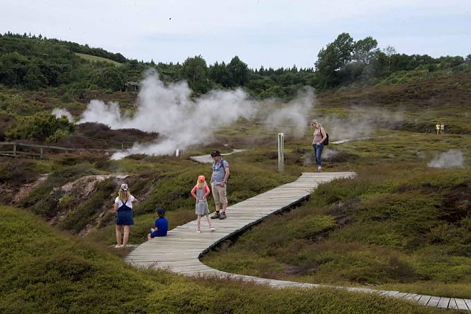 Mondlandschaft von Menschenhand Mondlandschaft von Menschenhand