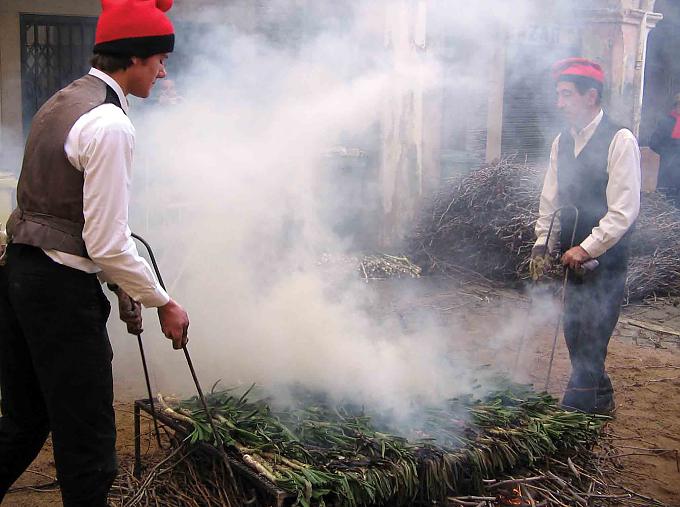 Verrückter Auftakt der Grillsaison Verrückter Auftakt der Grillsaison