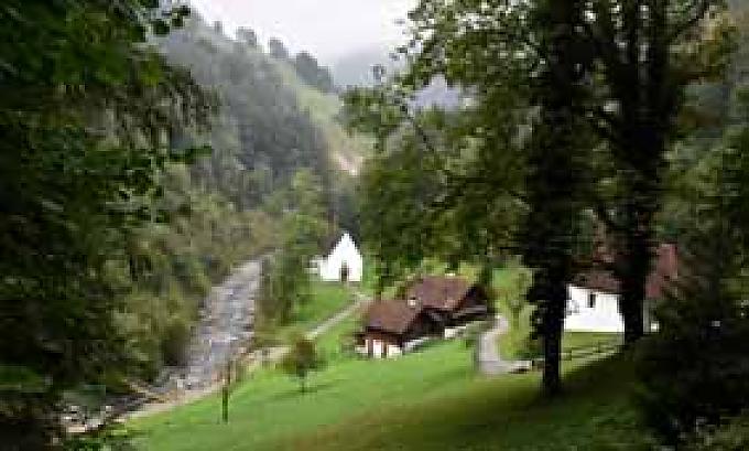 Weg zur Ranft des Niklaus von Flüe Weg zur Ranft des Niklaus von Flüe