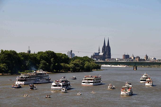 Saris und Reifröcke Saris und Reifröcke