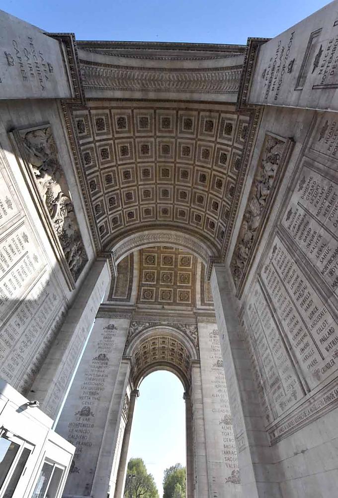 Der Arc de Triomphe. Der Arc de Triomphe.