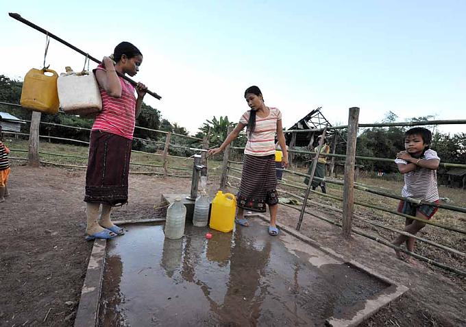 Stille Nacht, heimliche Nacht Stille Nacht, heimliche Nacht