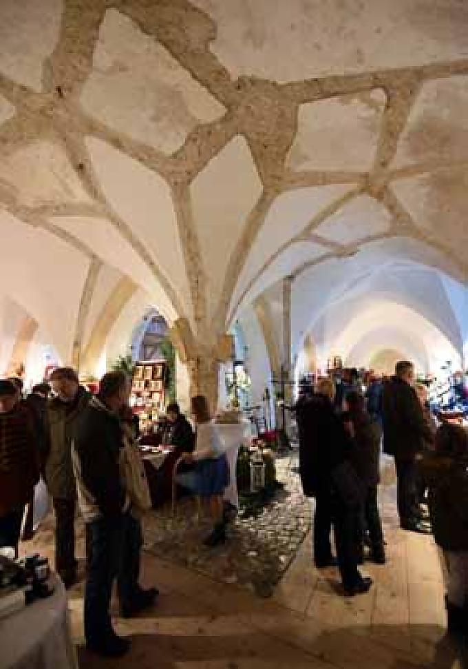 Adventsmarkt im Kreuzgang Schmied auf dem Adventsmarkt