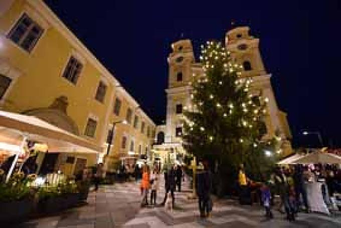 Kunst und Kultur vor kirchlicher Kulisse Kunst und Kultur vor kirchlicher Kulisse