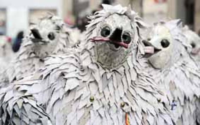 Von Laugelumpern und Peitschenknallern Von Laugelumpern und Peitschenknallern