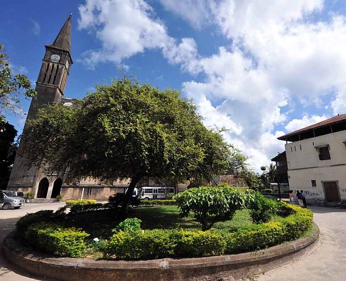 Gestern die Hölle für Sklaven, heute das Paradies für Touristen Gestern die Hölle für Sklaven, heute das Paradies für Touristen