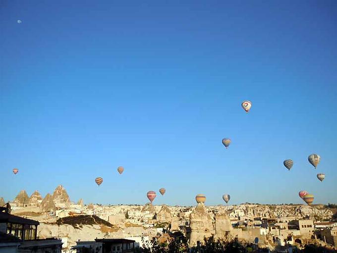 Ein Land mit vielen Gesichtern Ein Land mit vielen Gesichtern