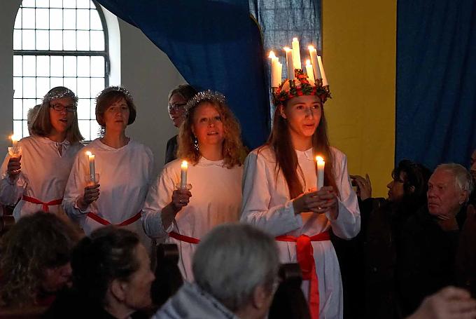 Köttbullar wie in Uppsala, Elchburger satt, gläserweise Glögg Köttbullar wie in Uppsala, Elchburger satt, gläserweise Glögg