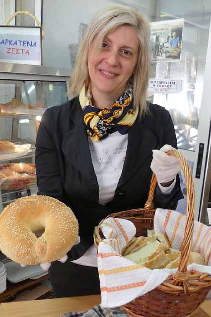 Bäckerei im Troodos-Dorf Omodos Prozession an der Lazarus-Kirche in Larnaca