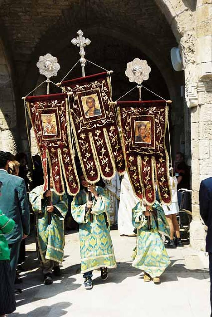 Prozession an der Lazarus-Kirche in Larnaca Prozession an der Lazarus-Kirche in Larnaca