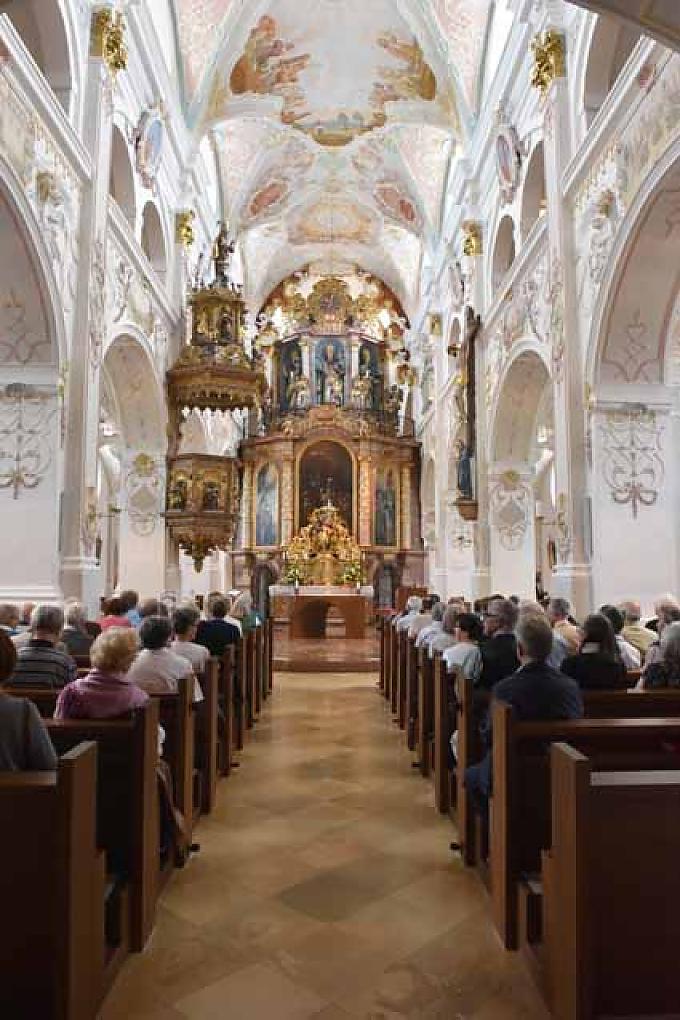 Gottesdienst in der Wallfahrtskirche Weihenlinden.